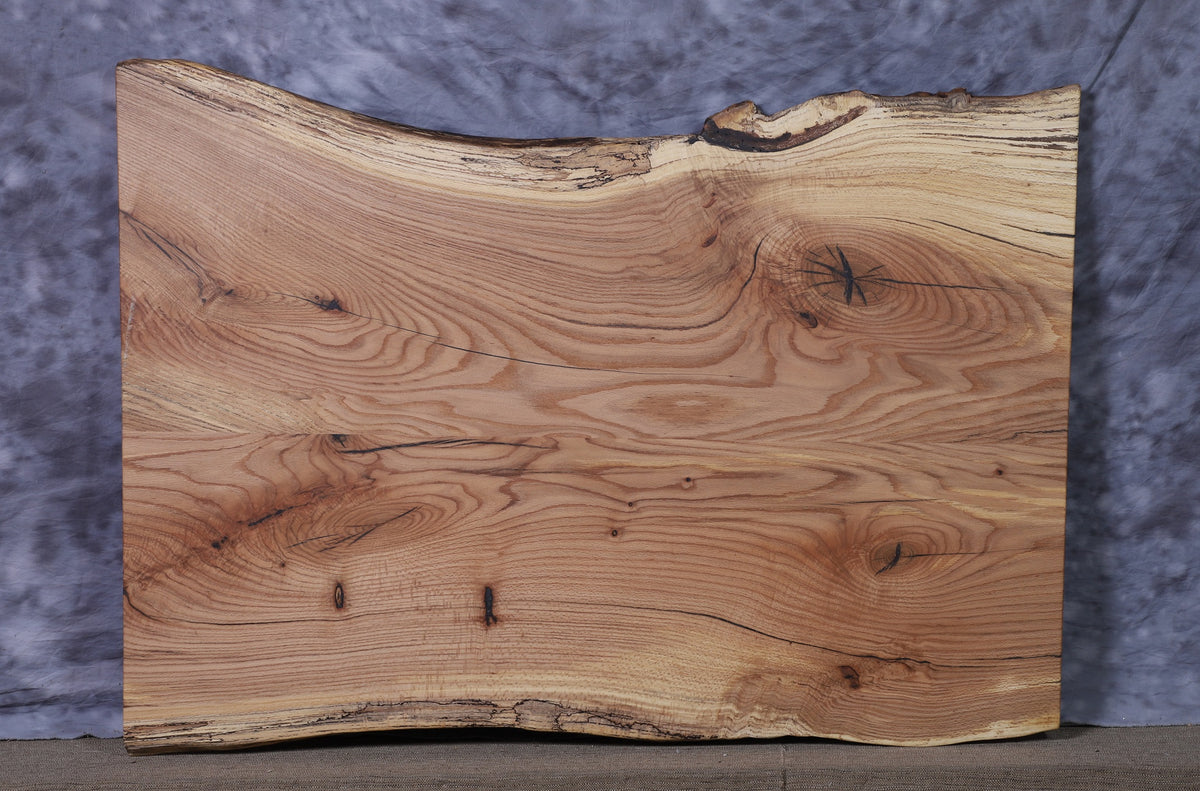 Amish Ash Epoxy 38" - 41" de ancho x 45" de largo x 2 ¾" de espesor Losa Live Edge