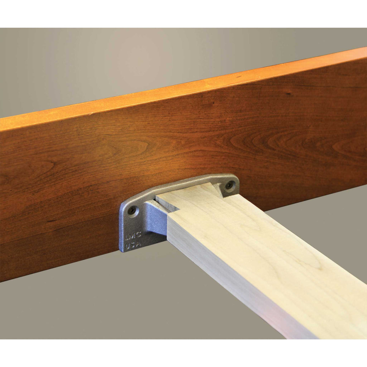 Cama de husillo de misión española de madera maciza Amish