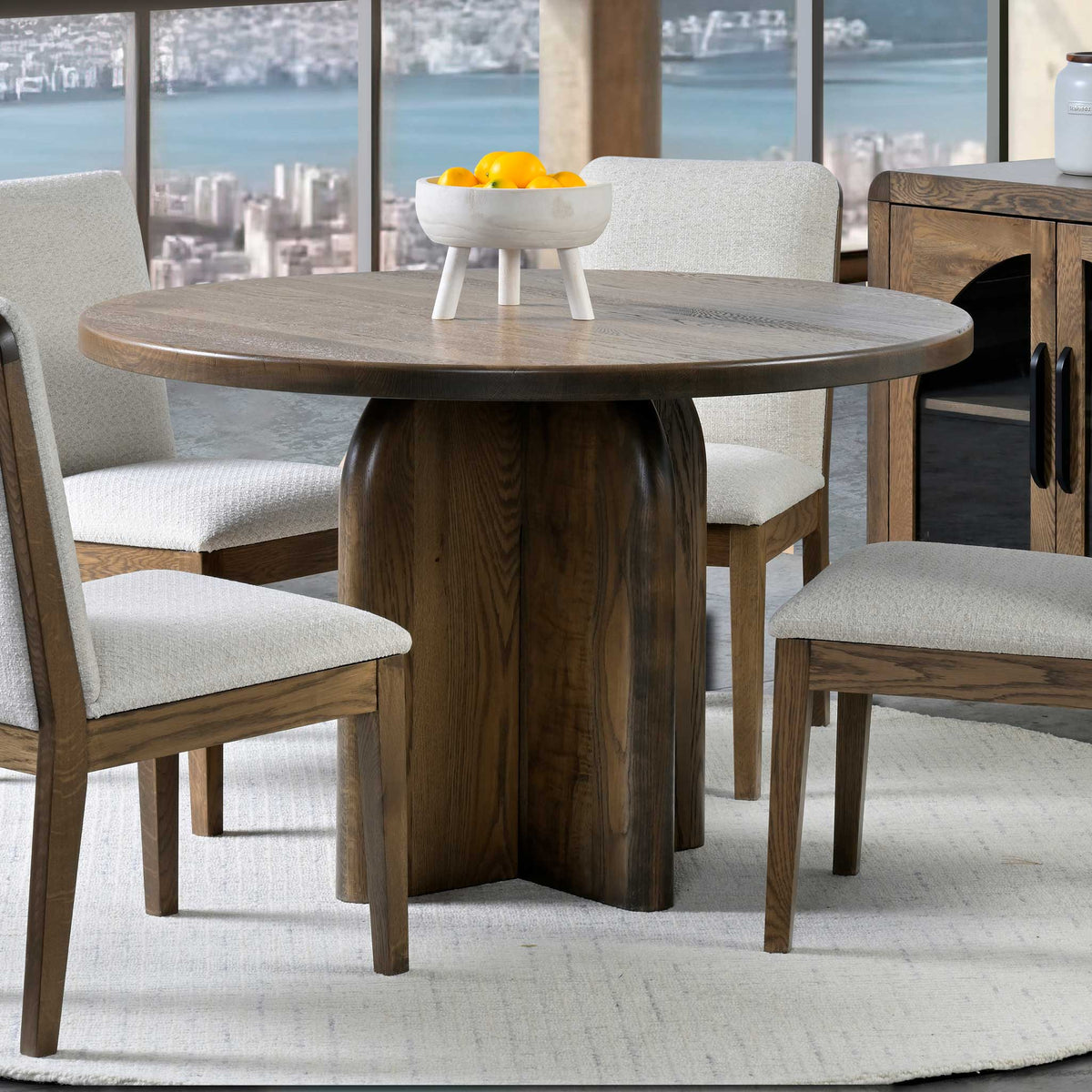 Amish Hillsborough Single Pedestal Round Solid Top Table