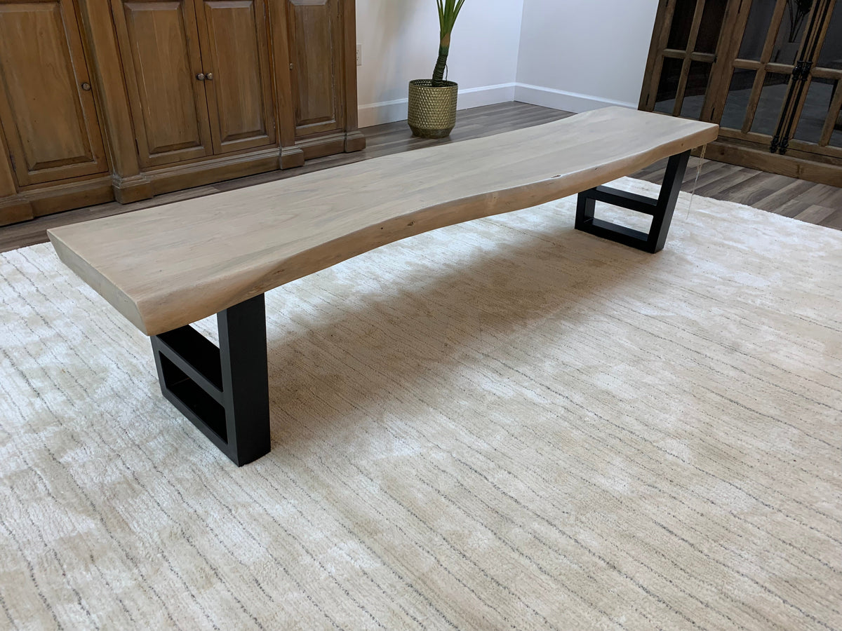 Banco de comedor Malcolm Acacia Live Edge de 84" - Nuevo lavado blanco
