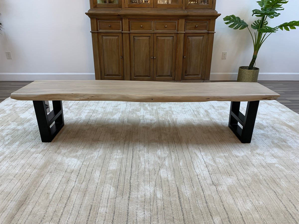 Banco de comedor Malcolm Acacia Live Edge de 84" - Nuevo lavado blanco