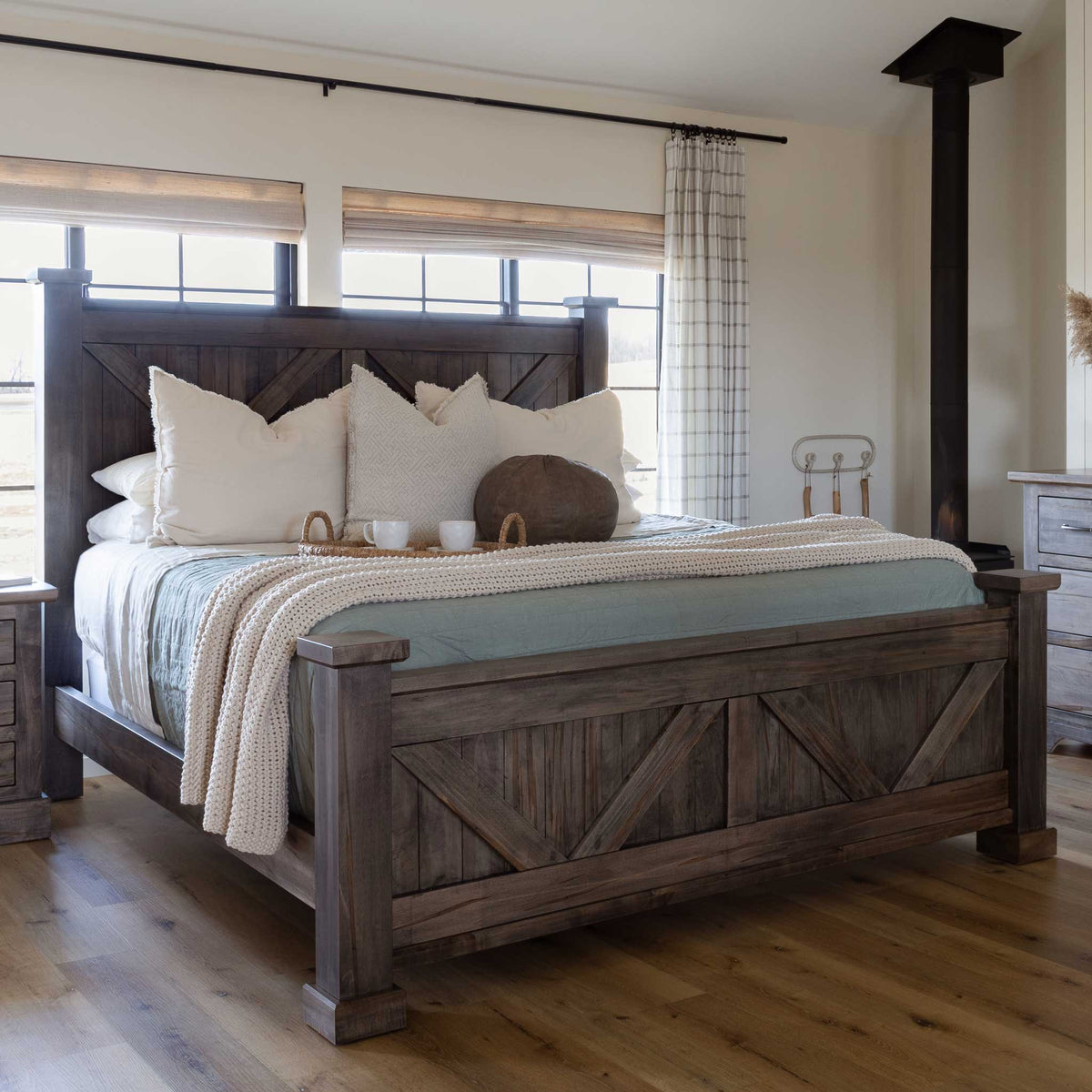 Amish Eastwood Rustic Barnwood 5pc Bedroom Set