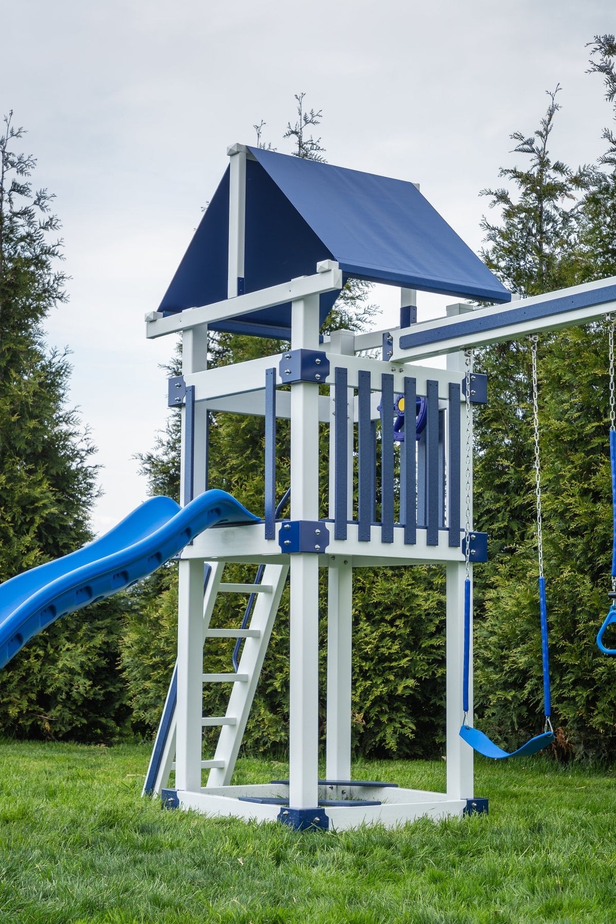 4x4 Boulder Vinyl Playset & Swing Set Kit – real-world photo (configuration and colors may differ from the layouts offered)