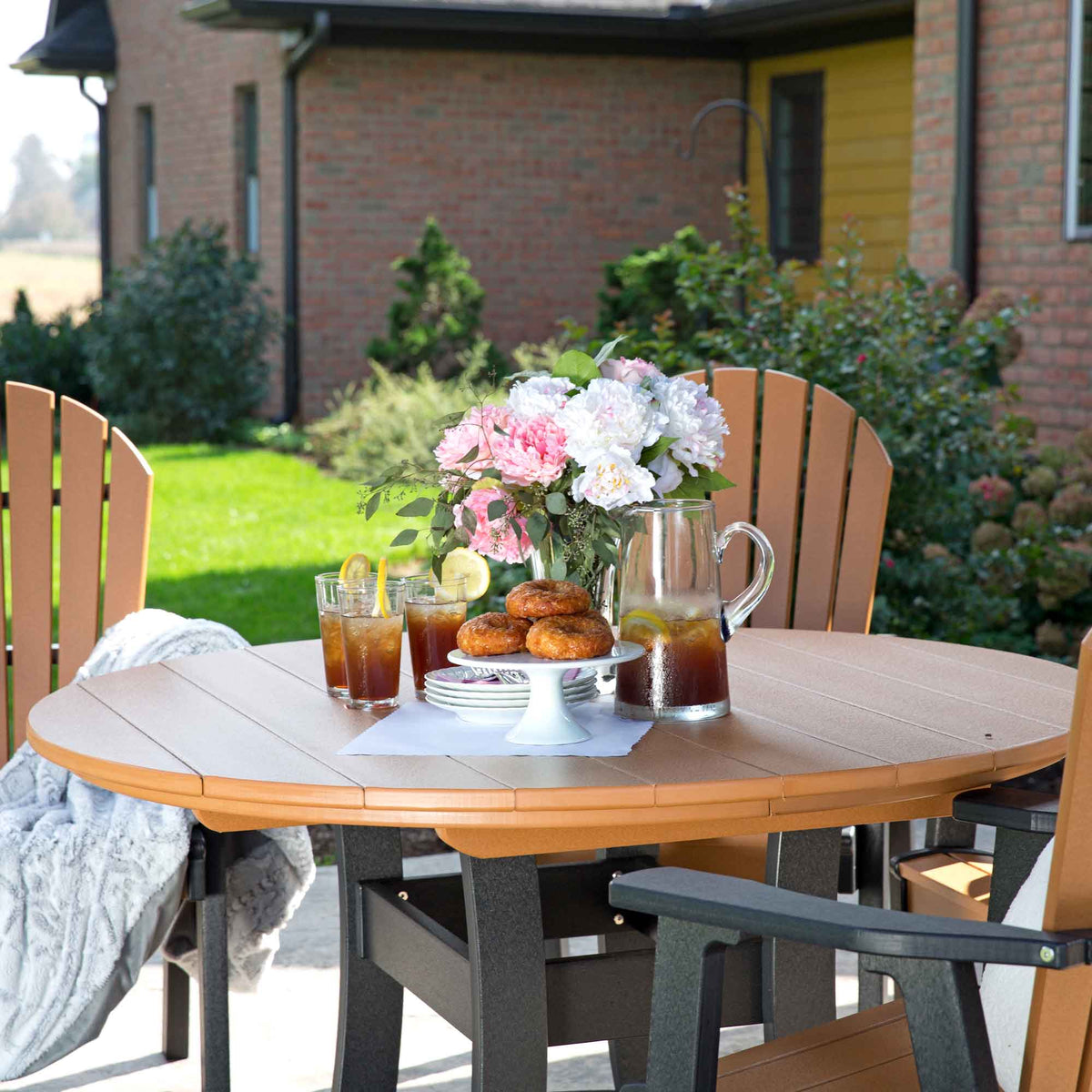 Amish Adirondack 42" Round Patio Dining Set - Quickship - snyders.furniture