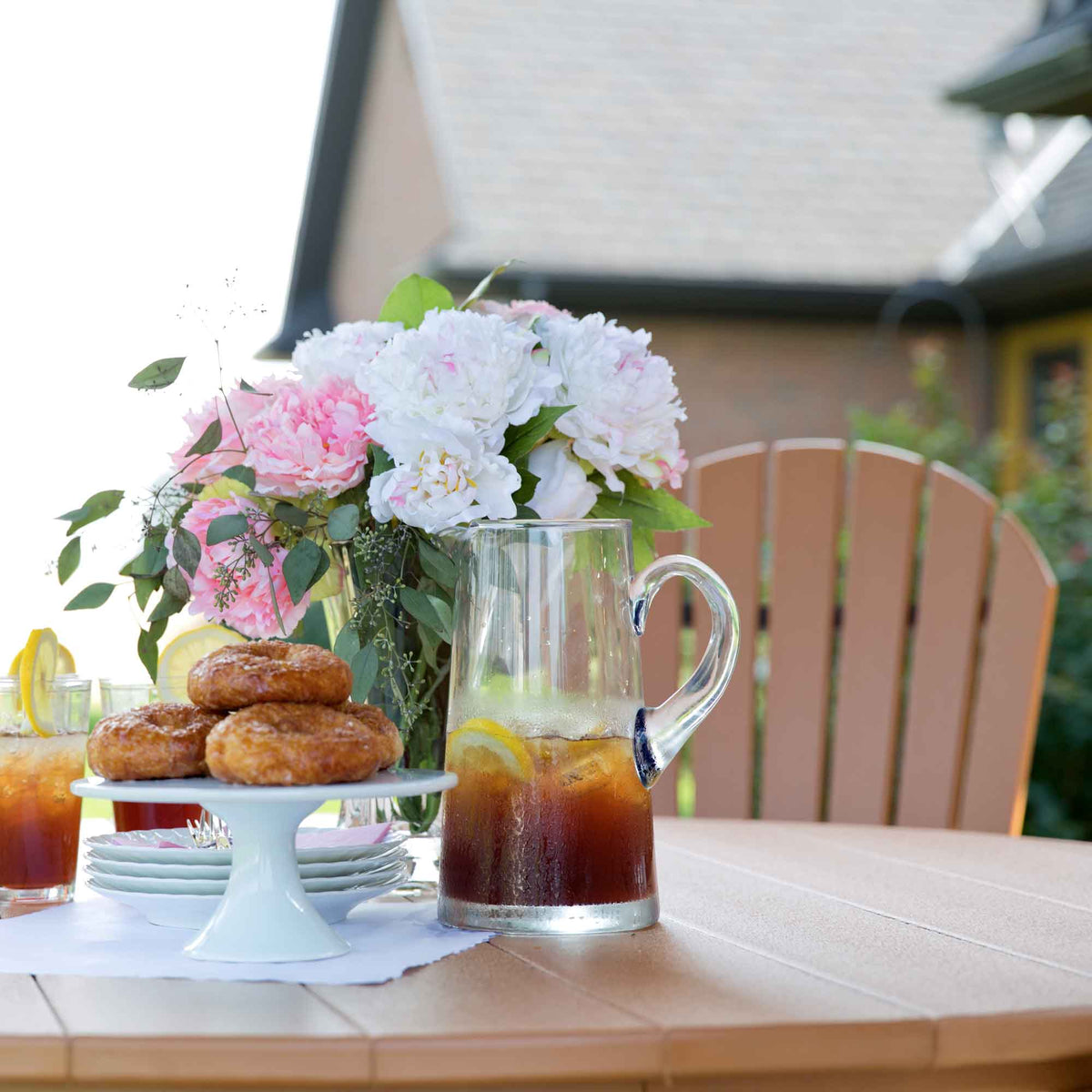 Amish Adirondack 42" Round Patio Dining Set - Quickship - snyders.furniture