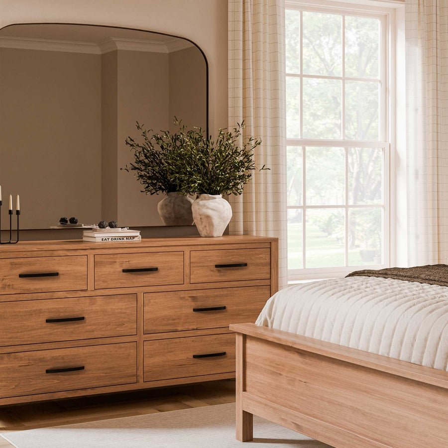 Amish Circleville Flat Panel 4pc Bedroom Set