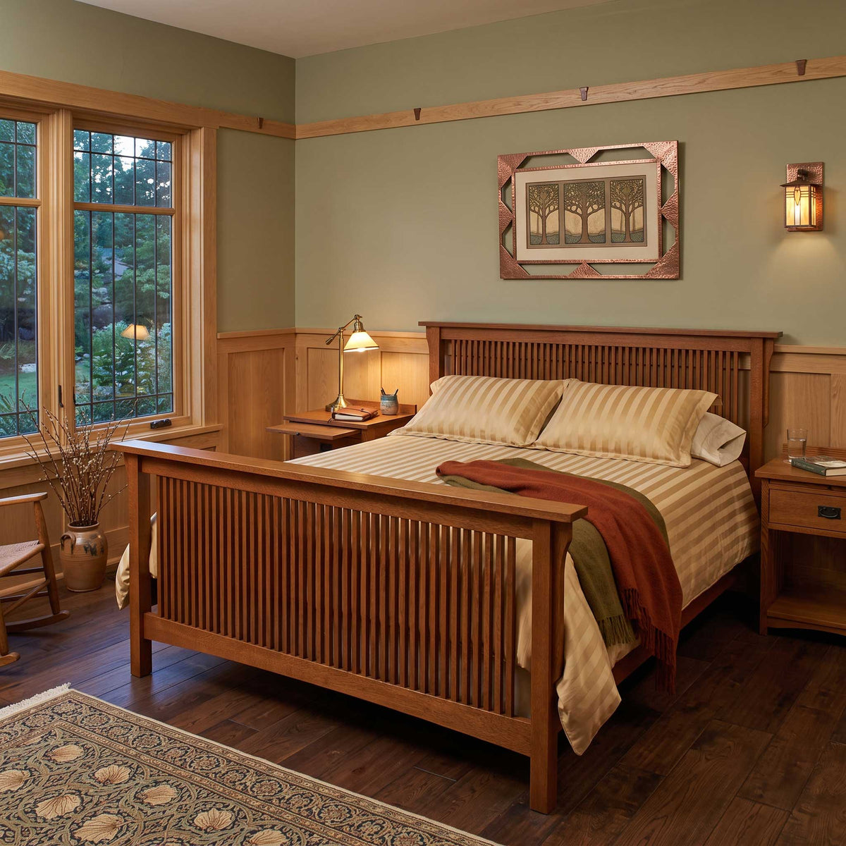 Cama de husillo de misión española de madera maciza Amish
