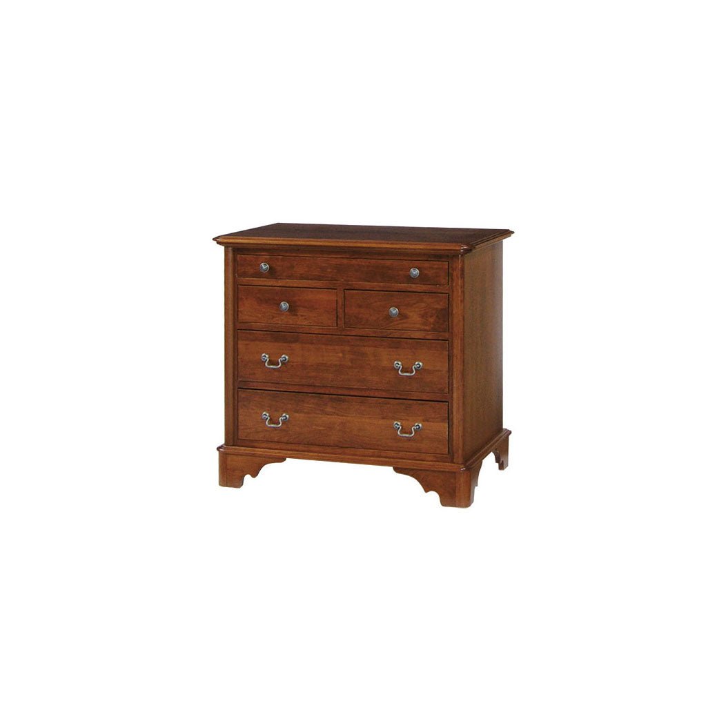 Amish Wellington Bedside Chest - snyders.furniture