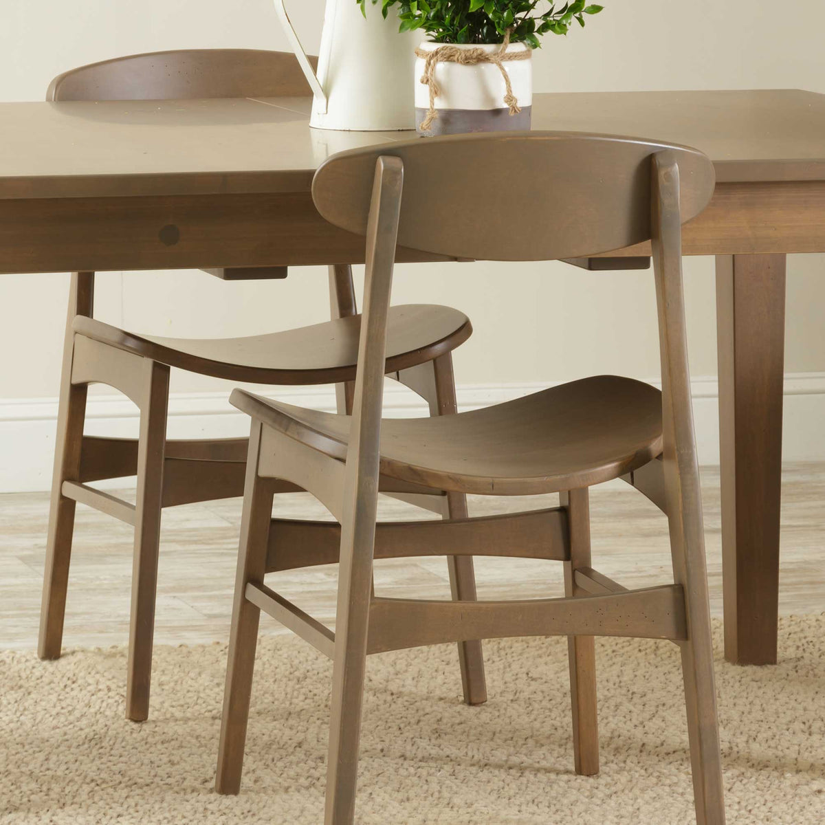 Amish Marque Solid Wood Curved Seat Dining Chair - snyders.furniture