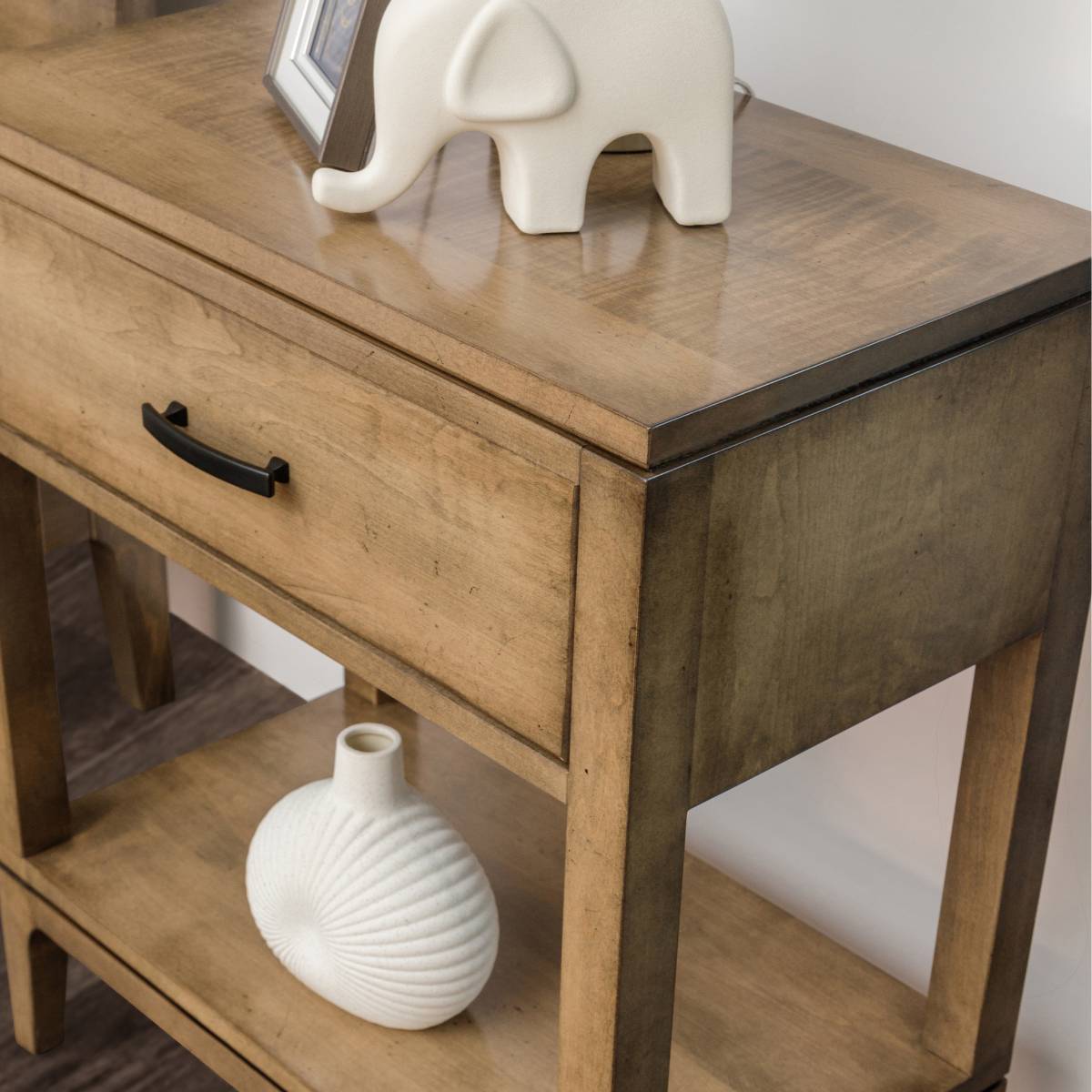 Kiel Night Stand - snyders.furniture