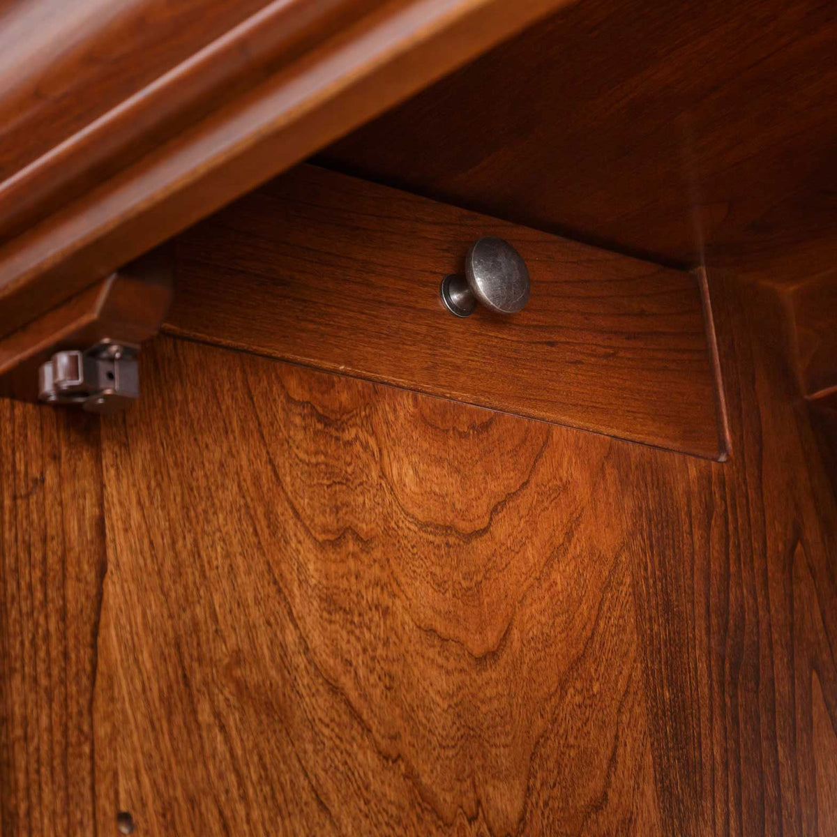 Marseilles Chifforobe - snyders.furniture