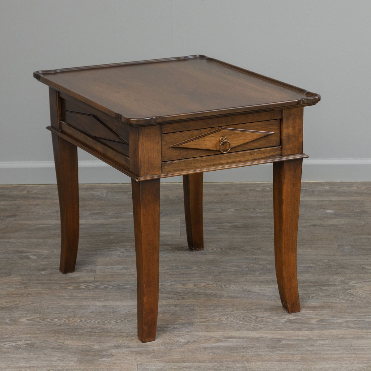 Victorian End Table - snyders.furniture