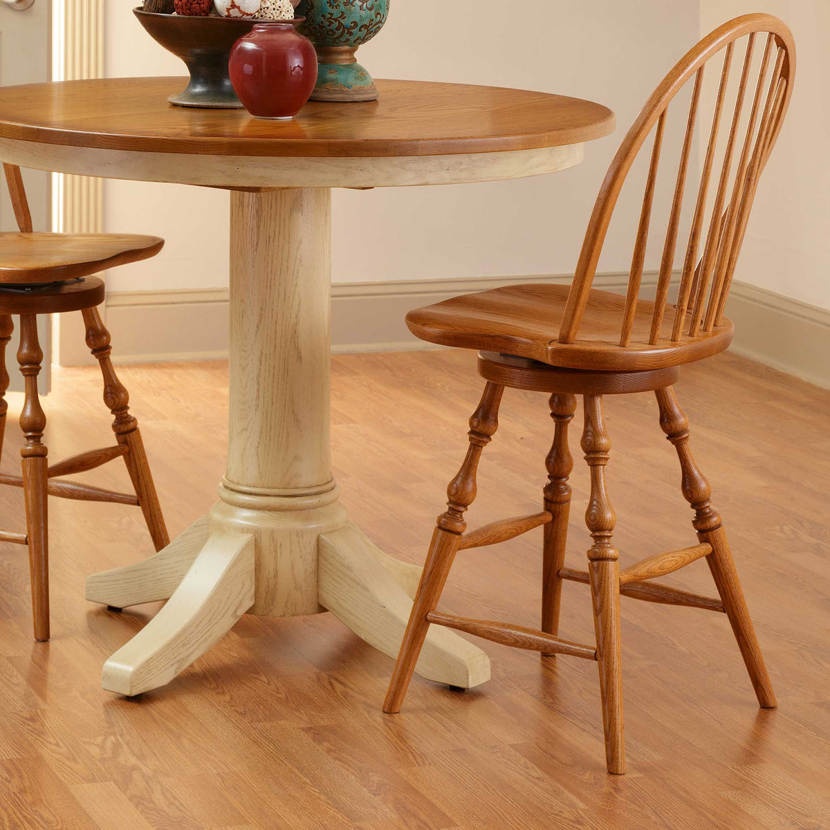 Amish Winthrop Windsor Spindle Swivel Bar Stool