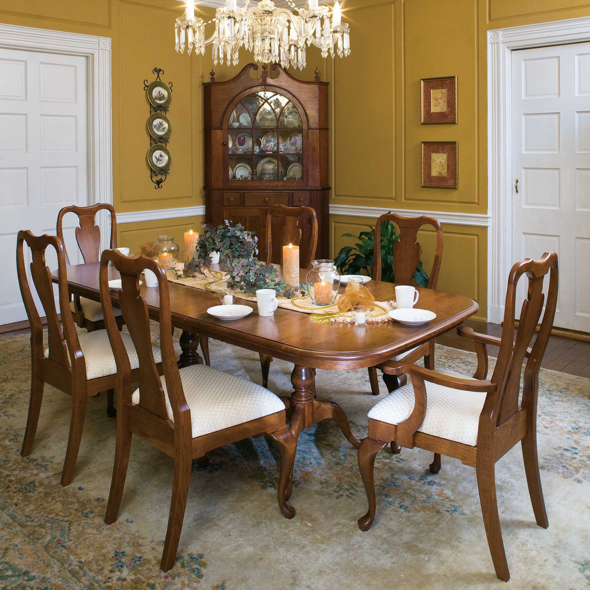 Amish 44"x 66" Expandable Queen Anne Double Pedestal Table