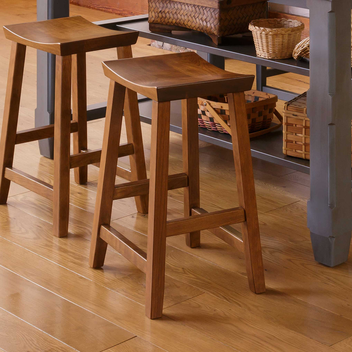 Kingston Amish Solid Wood Bar Stool