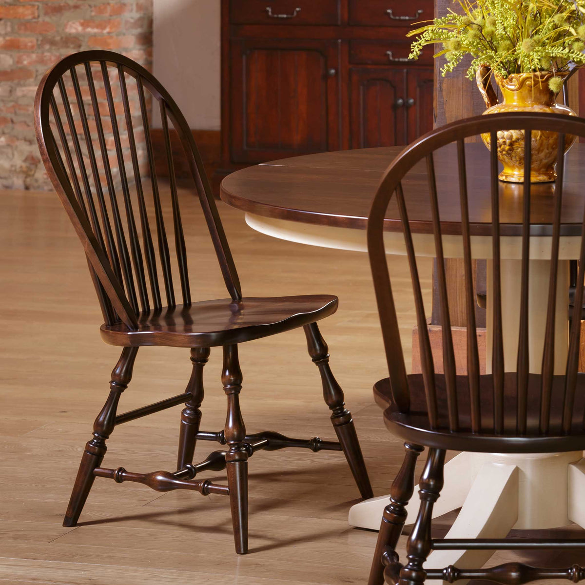 Amish New England Windsor Spindle Dining Chair