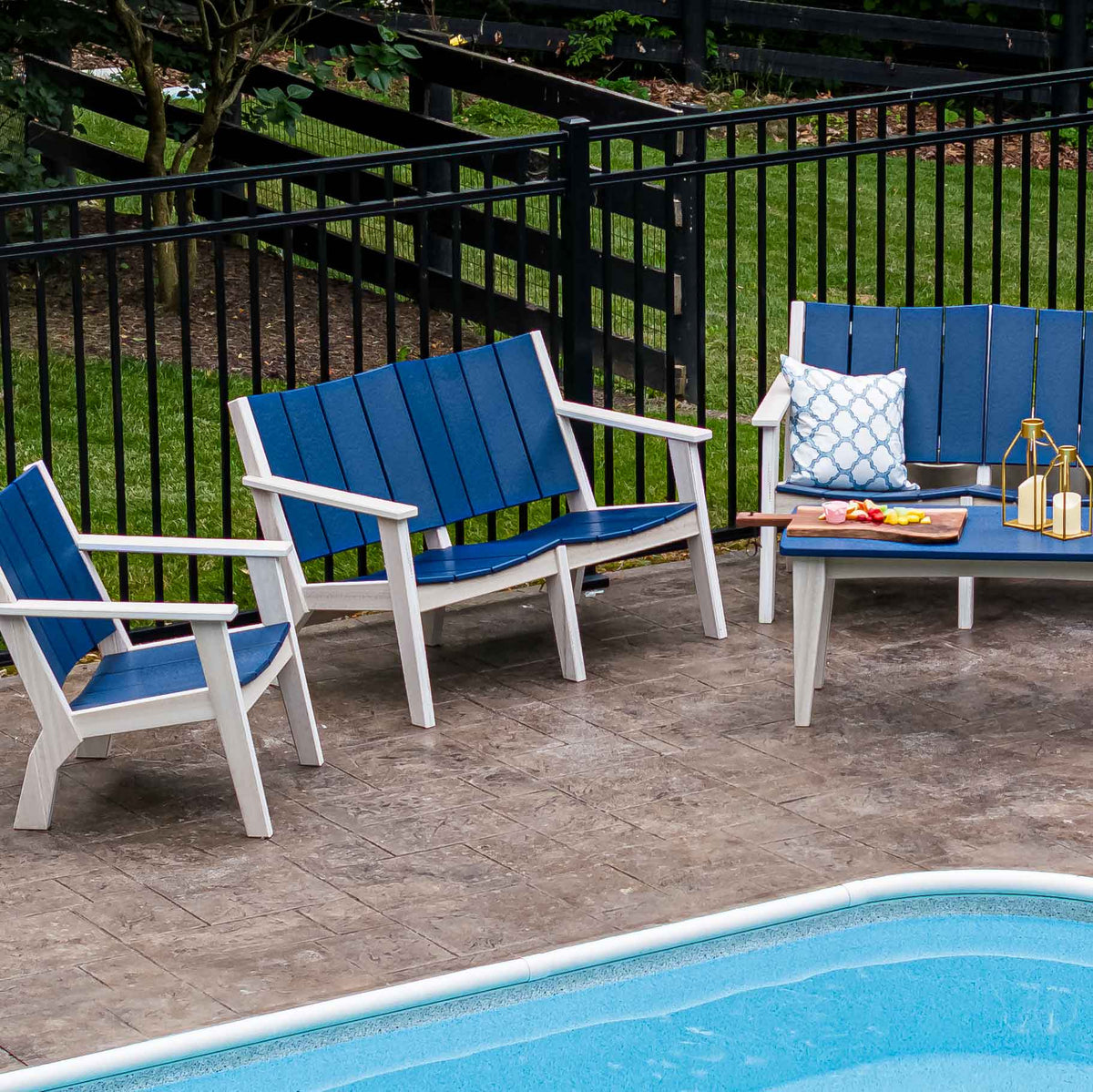 Amish Kent Island Poly Loveseat for 2