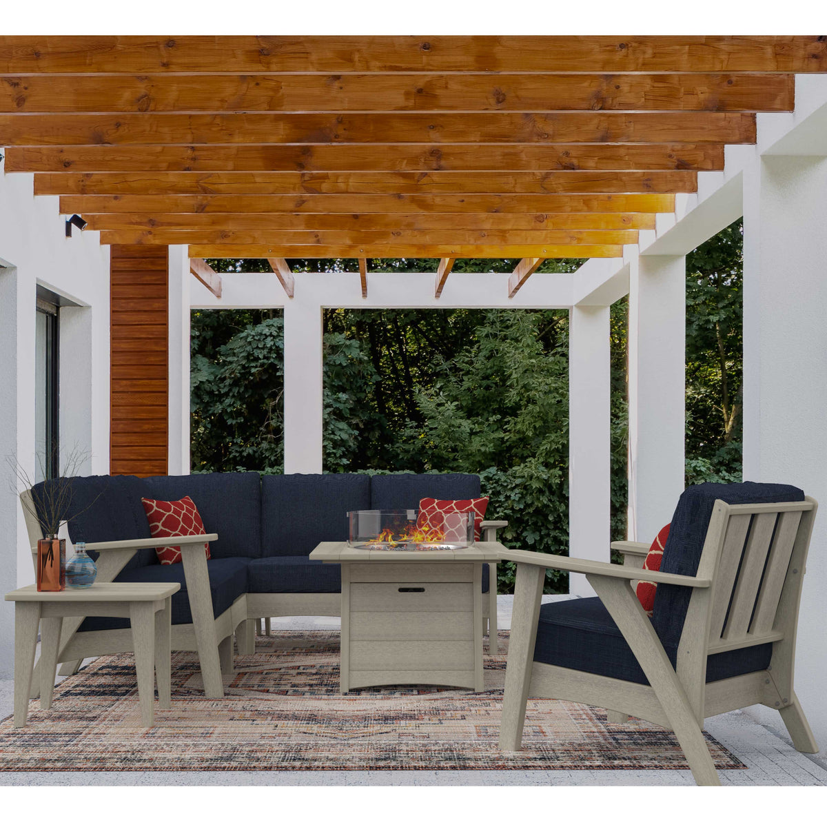 Amish Fernandina Poly Outdoor Cushion Sectional Sofa with Fire Pit