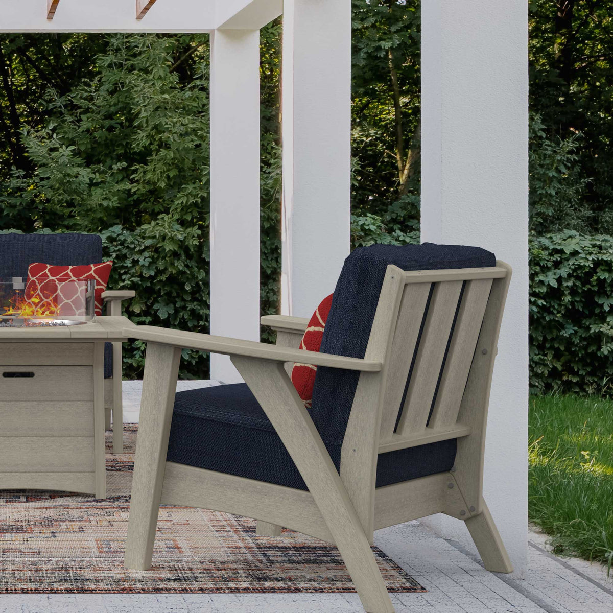 Amish Fernandina Poly Outdoor Cushion Sectional Sofa with Fire Pit