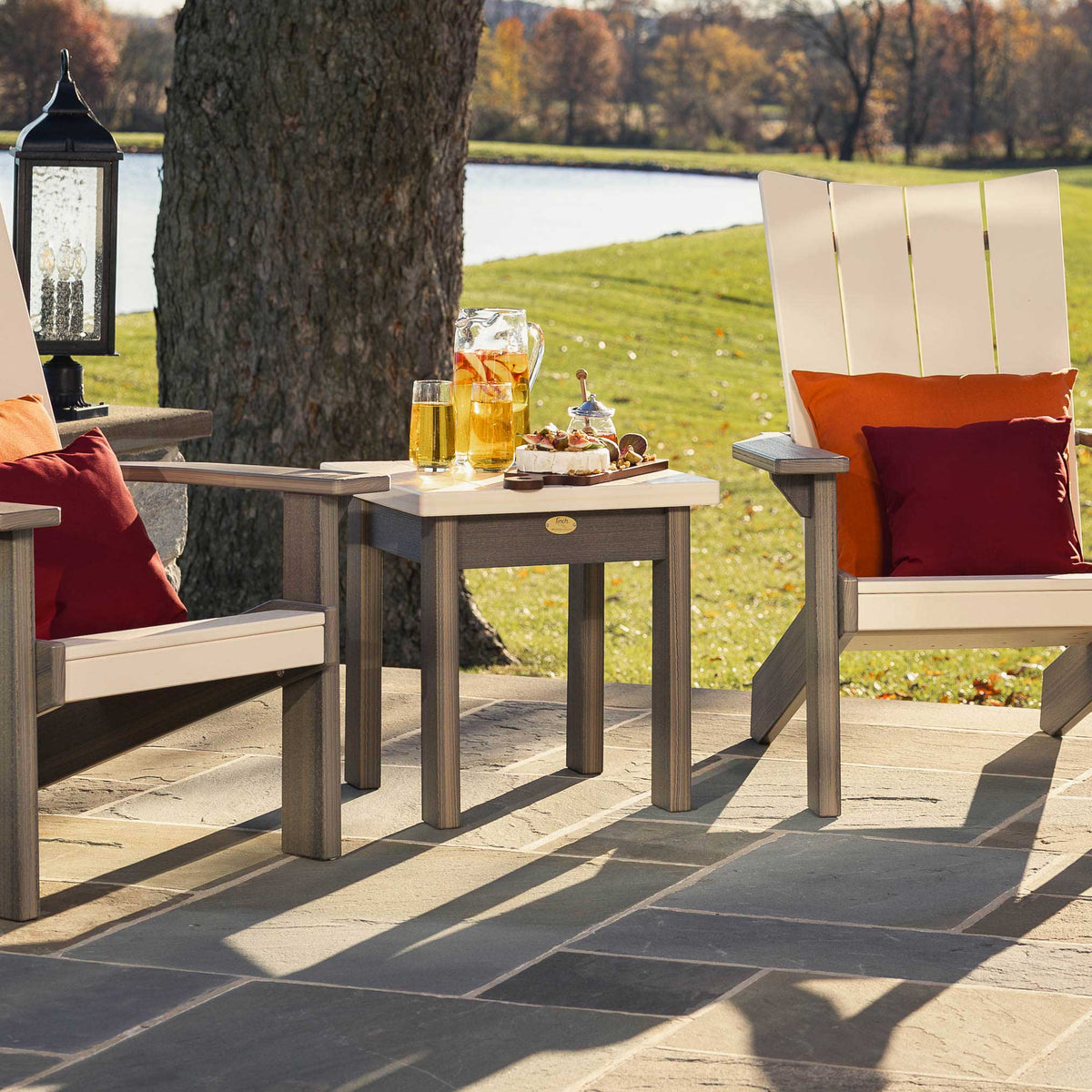 Mesa auxiliar de patio Amish High Tide - Envío rápido