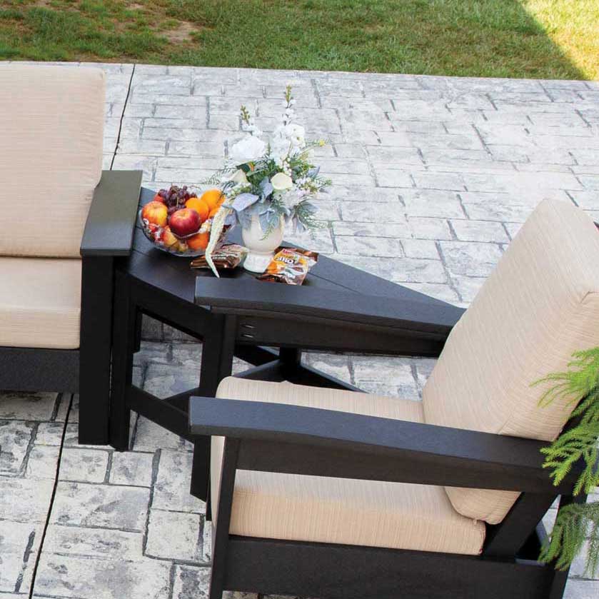 Amish Hampton Bays Poly Patio 90° Table