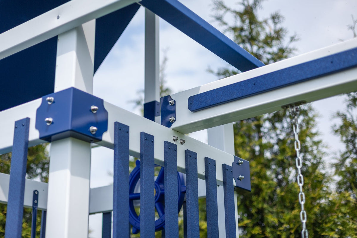 Vinyl playset construction detail – Patiova Amish-built