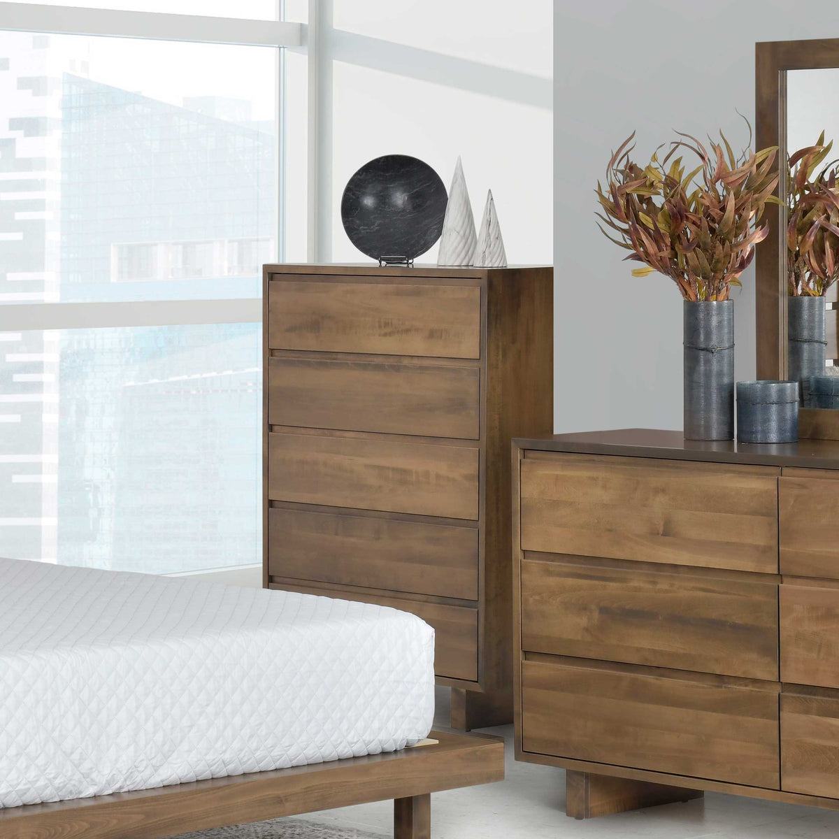 Amish Taos Urban Rustic 5-Drawer Bedroom Chest