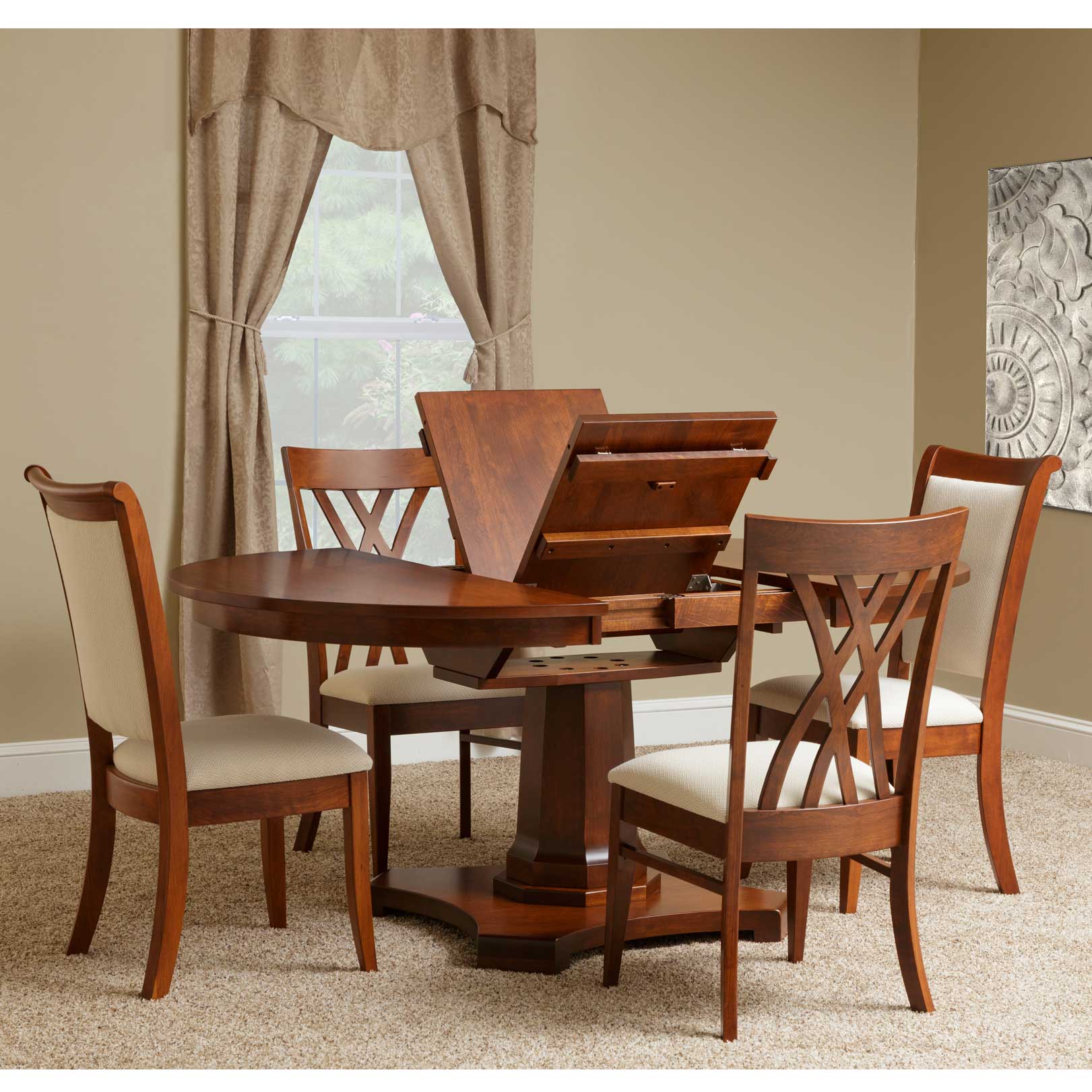 Amish Hartford Round Expandable Single Pedestal Dining Table - snyders.furniture