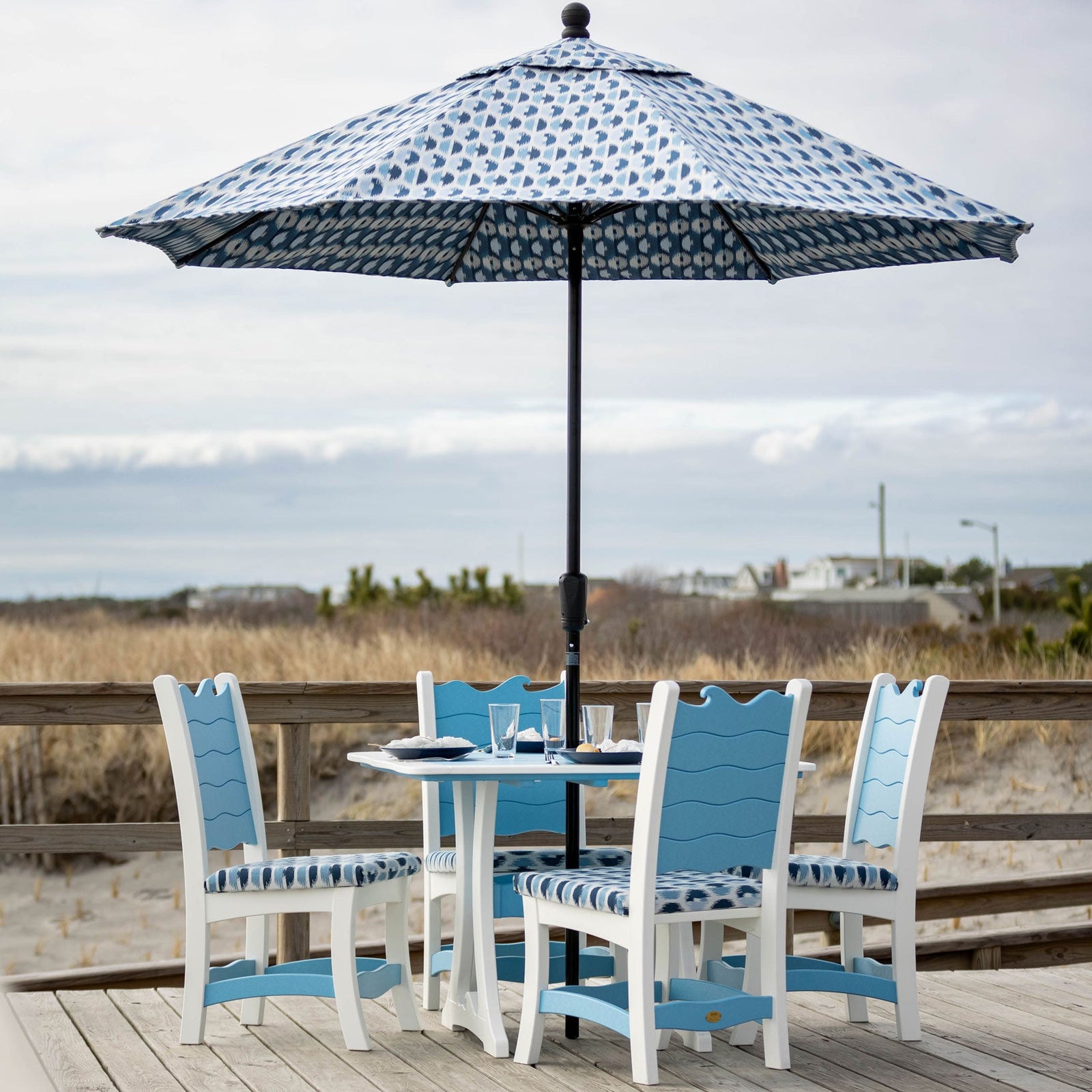 Amish Patio Poly Wave 42"x 43" Square 5pc Dining Set - snyders.furniture