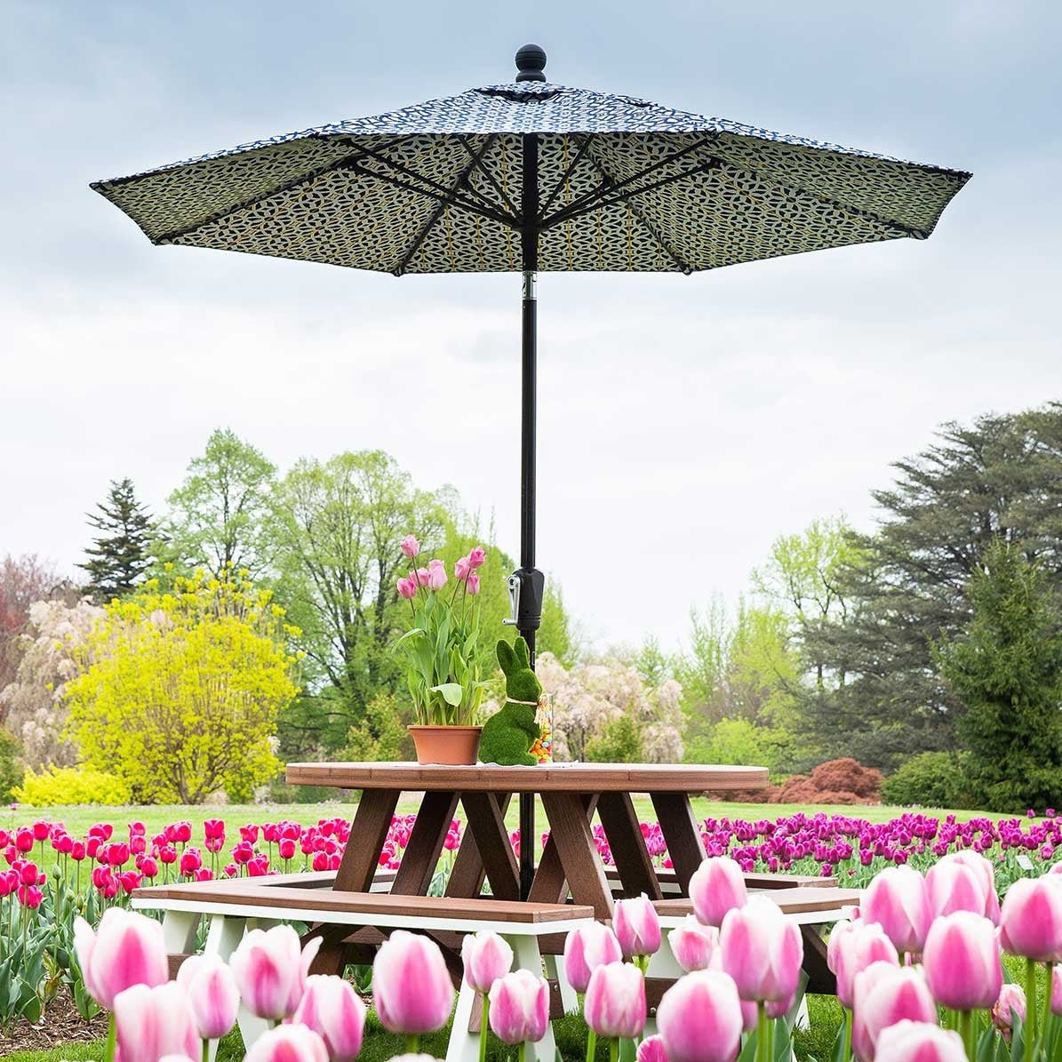 freds patio umbrellas Amish Finch 7' Sunbrella Umbrella