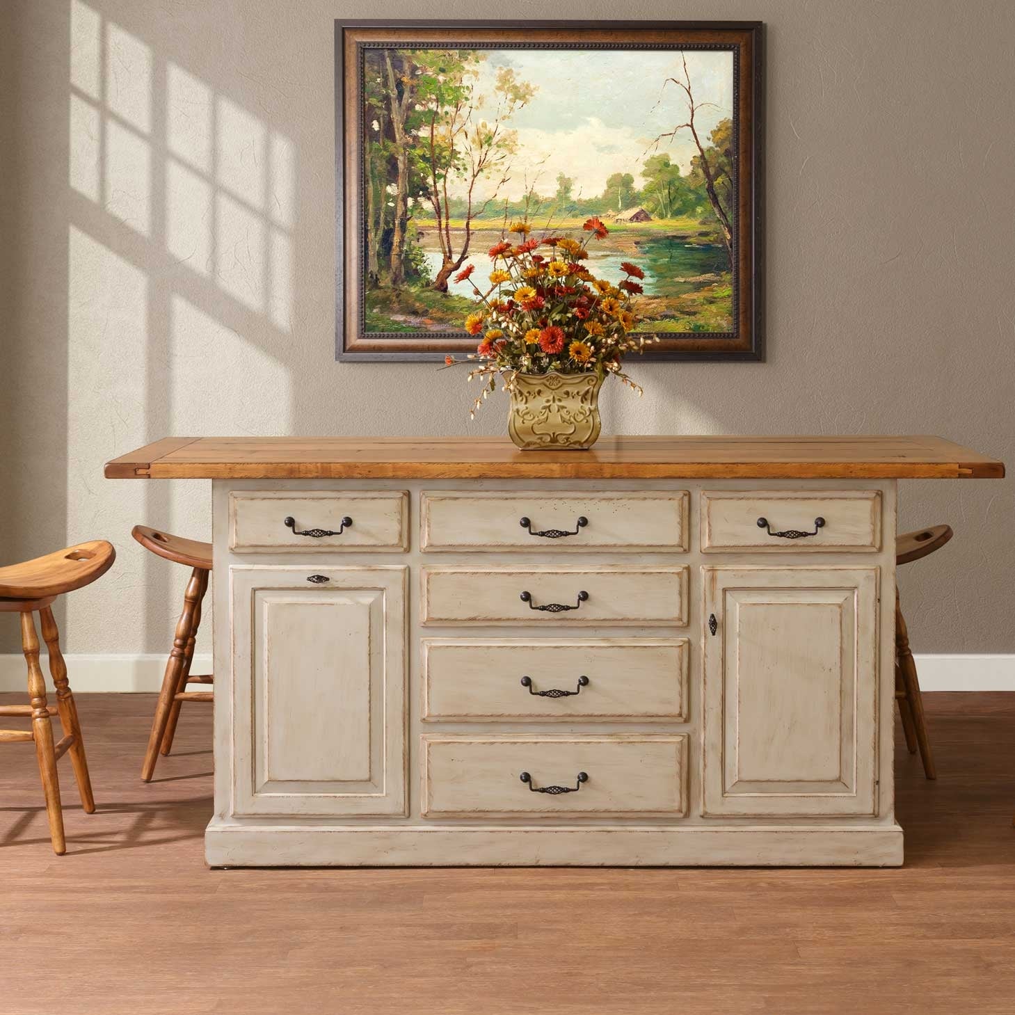 Traditional Island - snyders.furniture